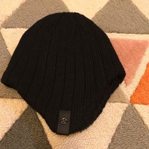 Lululemon cozy ear flap winter hat